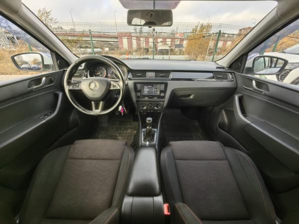 Skoda Rapid I с пробегом 2015 года, цена 599 000 рублей, 338000 км, лифтбек, Автокод Объявления