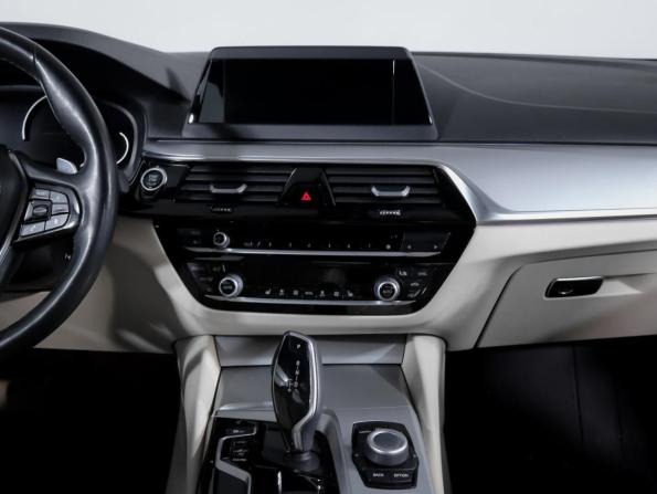 BMW 5 серии VII (G30/G31/G38) с пробегом 2019 года, цена 3 250 000 рублей, 69864 км, седан, Автокод Объявления