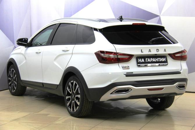 Lada (ВАЗ) Vesta I Рестайлинг (NG) с пробегом 2024 года, цена 1 462 100 рублей, 31100 км, универсал, Автокод Объявления
