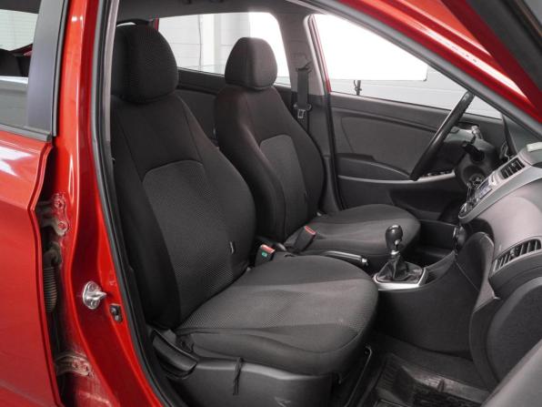 Hyundai Solaris I с пробегом 2013 года, цена 849 000 рублей, 119424 км, хэтчбек, Автокод Объявления