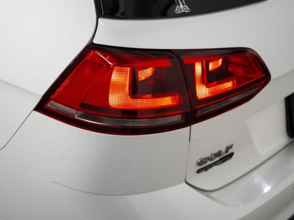 Volkswagen Golf VII с пробегом 2014 года, цена 1 350 000 рублей, 97829 км, универсал, Автокод Объявления