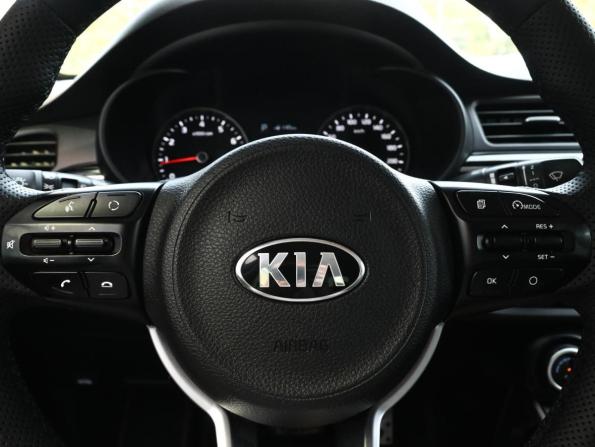 Kia Rio IV с пробегом 2018 года, цена 1 610 000 рублей, 115695 км, седан, Автокод Объявления