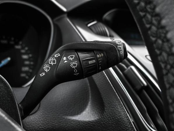 Ford Focus III Рестайлинг с пробегом 2018 года, цена 1 019 000 рублей, 98447 км, универсал, Автокод Объявления