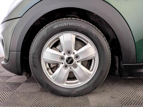 Mini Hatch III (F55/F56) Рестайлинг с пробегом 2018 года, цена 1 715 000 рублей, 81512 км, хэтчбек, Автокод Объявления