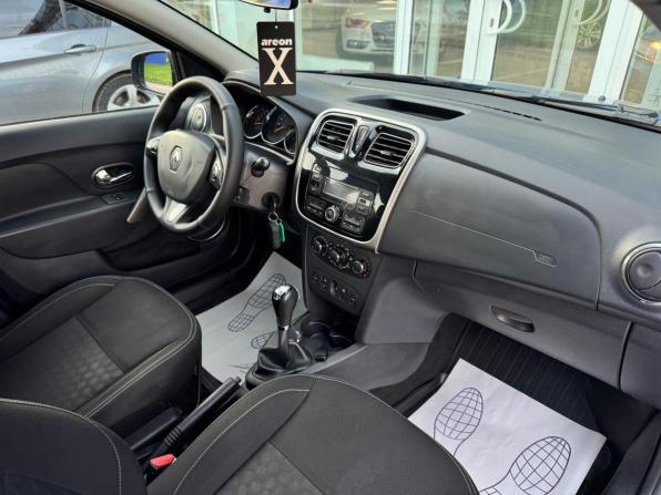 Renault Logan II с пробегом 2017 года, цена 699 000 рублей, 154161 км, седан, Автокод Объявления