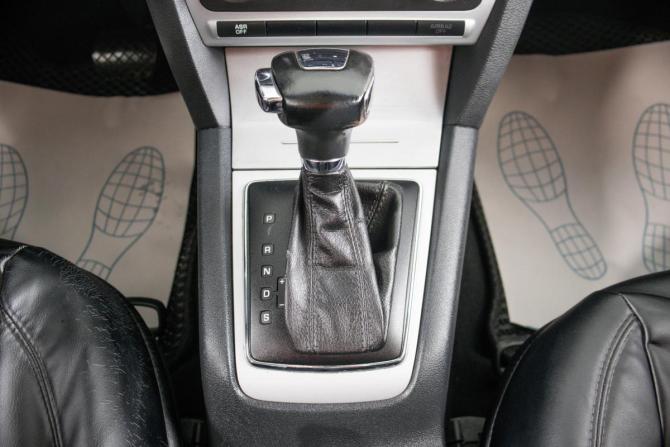 Skoda Octavia II (A5) Рестайлинг с пробегом 2012 года, цена 719 000 рублей, 333453 км, лифтбек, Автокод Объявления