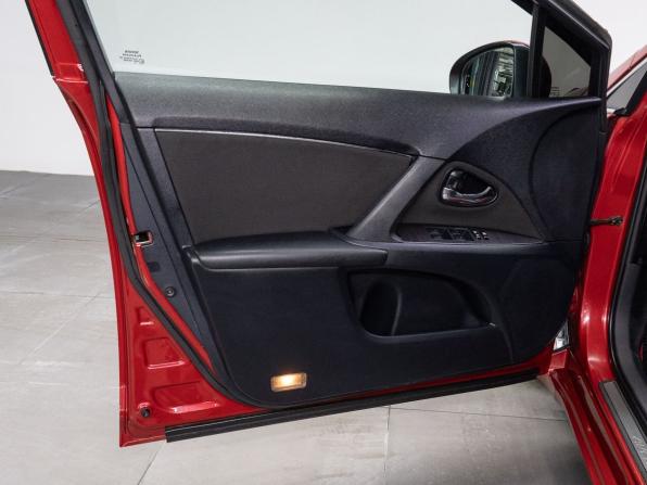 Toyota Avensis III с пробегом 2010 года, цена 1 009 000 рублей, 165446 км, седан, Автокод Объявления