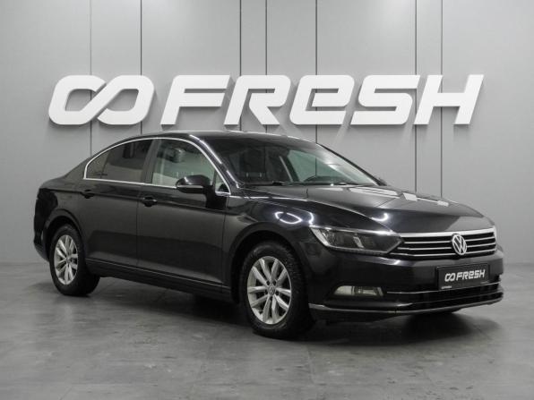 Volkswagen Passat B8 с пробегом 2017 года, цена 1 598 000 рублей, 140493 км, седан, Автокод Объявления