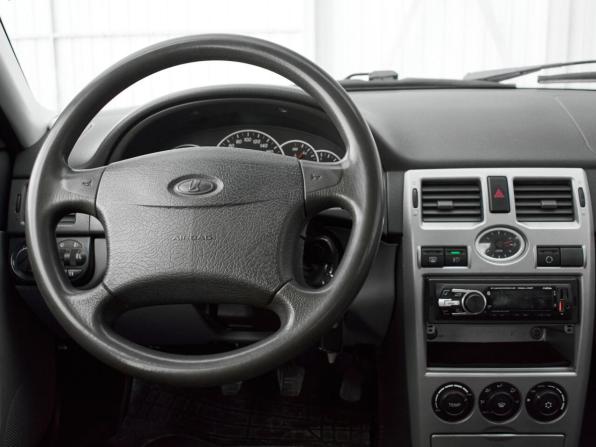 Lada (ВАЗ) Priora I с пробегом 2009 года, цена 330 000 рублей, 215040 км, седан, Автокод Объявления