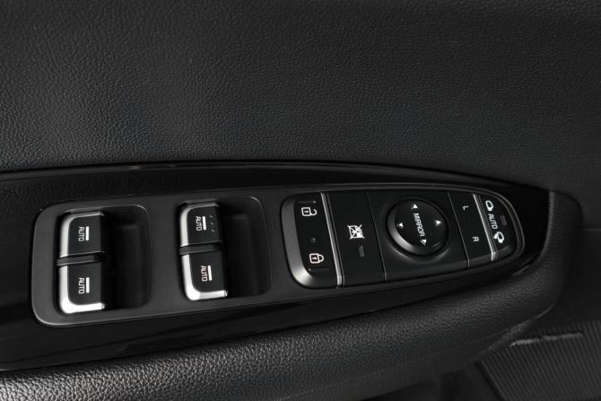 Kia Optima IV Рестайлинг с пробегом 2019 года, цена 2 649 000 рублей, 95067 км, седан, Автокод Объявления