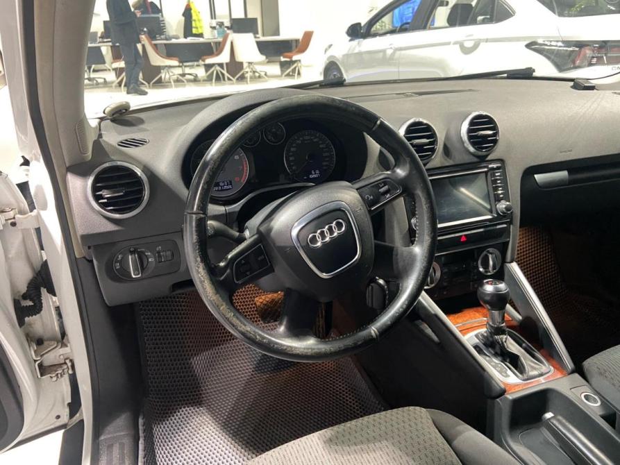 Audi A3 II (8P) Рестайлинг 2 Сыктывкар  - изображение 17