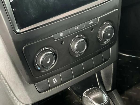 Skoda Yeti I с пробегом 2013 года, цена 795 000 рублей, 153554 км, внедорожник, Автокод Объявления
