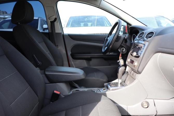 Ford Focus II Рестайлинг с пробегом 2011 года, цена 489 000 рублей, 228000 км, хэтчбек, Автокод Объявления