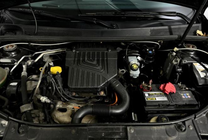 Renault Sandero II с пробегом 2015 года, цена 710 000 рублей, 211237 км, хэтчбек, Автокод Объявления