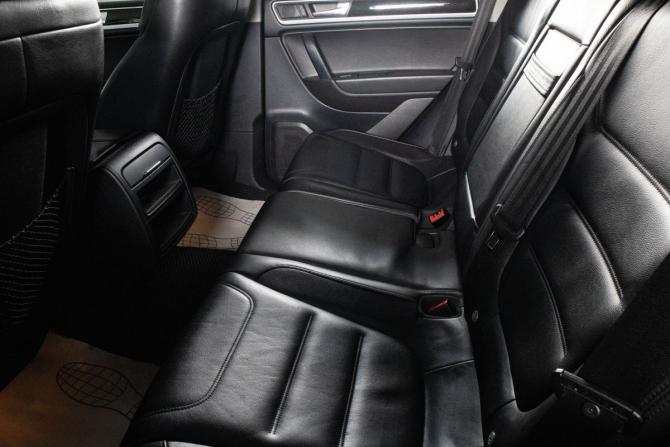Volkswagen Touareg II с пробегом 2011 года, цена 2 199 000 рублей, 226270 км, внедорожник, Автокод Объявления