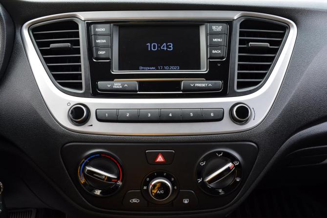Hyundai Solaris II с пробегом 2018 года, цена 1 499 000 рублей, 60000 км, седан, Автокод Объявления
