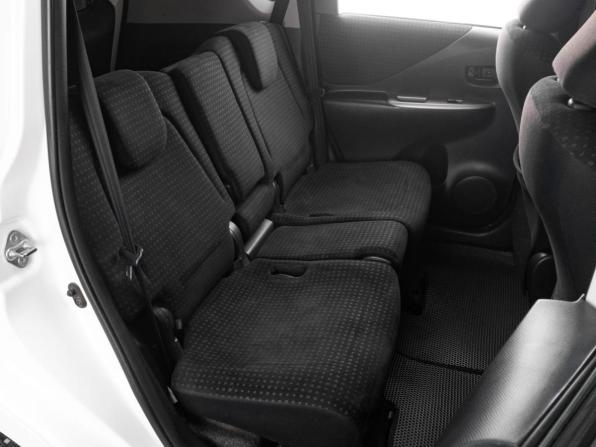 Toyota Ractis I с пробегом 2009 года, цена 629 000 рублей, 260230 км, хэтчбек, Автокод Объявления