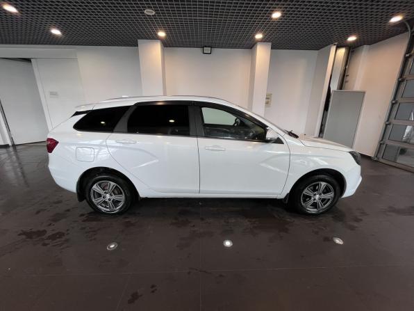 Lada (ВАЗ) Vesta I с пробегом 2021 года, цена 1 340 000 рублей, 60950 км, универсал, Автокод Объявления