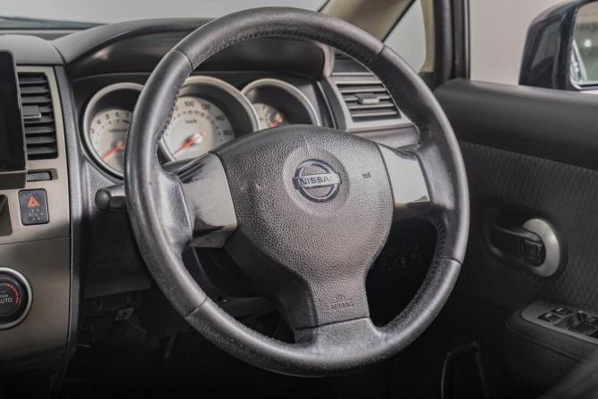 Nissan Tiida I Рестайлинг с пробегом 2012 года, цена 829 000 рублей, 260000 км, хэтчбек, Автокод Объявления