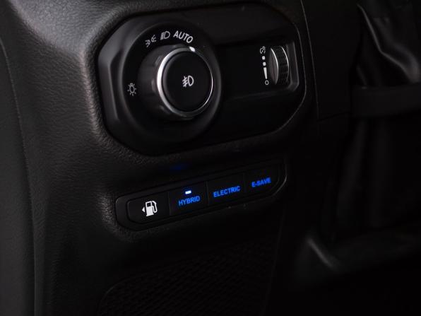 Jeep Wrangler IV (JL) с пробегом 2022 года, цена 6 999 000 рублей, 8065 км, внедорожник, Автокод Объявления
