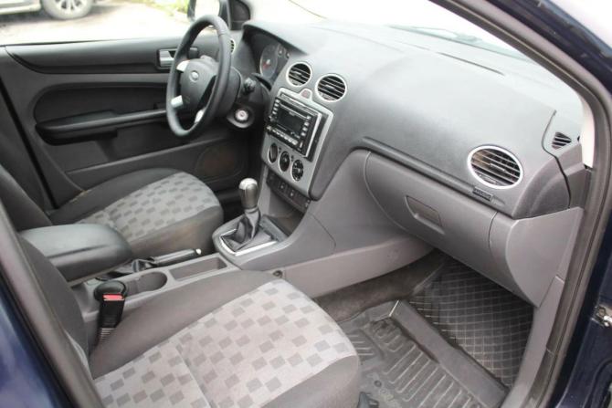 Ford Focus II с пробегом 2007 года, цена 330 000 рублей, 111000 км, седан, Автокод Объявления
