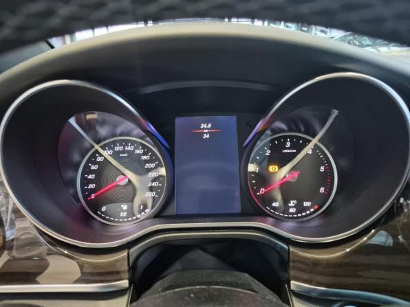 Mercedes-Benz V-Класс III (W447) Рестайлинг с пробегом 2023 года, цена 15 600 000 рублей, 34 км, минивэн, Автокод Объявления