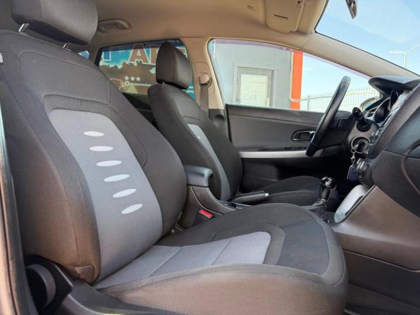 Kia Ceed II с пробегом 2015 года, цена 1 310 000 рублей, 175783 км, хэтчбек, Автокод Объявления