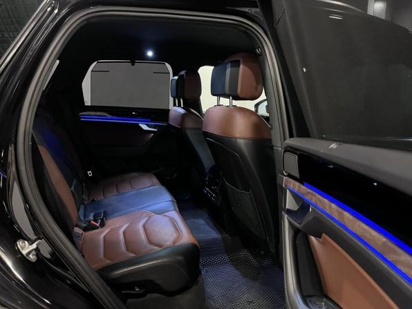Volkswagen Touareg III с пробегом 2019 года, цена 4 999 000 рублей, 138501 км, внедорожник, Автокод Объявления