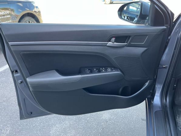 Hyundai Elantra VI (AD) с пробегом 2017 года, цена 1 259 000 рублей, 172000 км, седан, Автокод Объявления