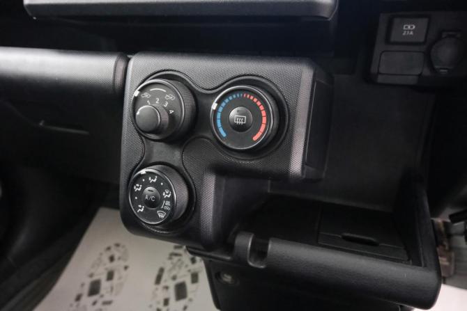 Toyota Probox I Рестайлинг с пробегом 2019 года, цена 949 000 рублей, 157489 км, универсал, Автокод Объявления