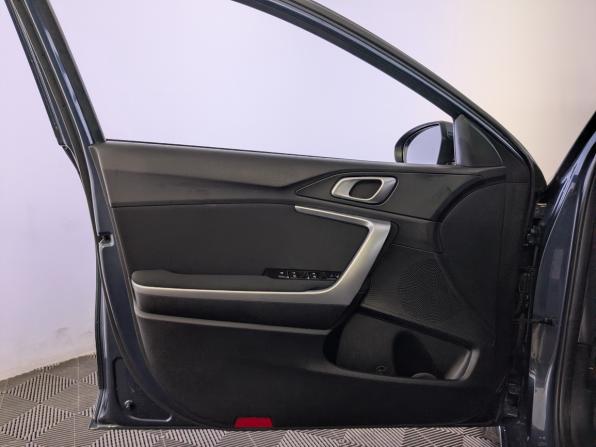 Kia Ceed III с пробегом 2020 года, цена 1 900 000 рублей, 105813 км, универсал, Автокод Объявления