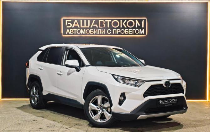Toyota RAV4 V (XA50) с пробегом 2022 года, цена 3 450 000 рублей, 47231 км, внедорожник, Автокод Объявления