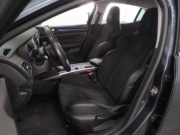 Renault Megane IV с пробегом 2018 года, цена 2 120 000 рублей, 144488 км, хэтчбек, Автокод Объявления