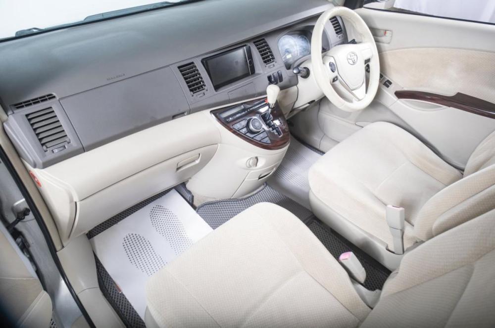 Toyota ISis I Рестайлинг Томск  - изображение 19