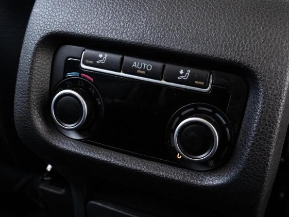Volkswagen Sharan II с пробегом 2013 года, цена 1 365 000 рублей, 93594 км, минивэн, Автокод Объявления