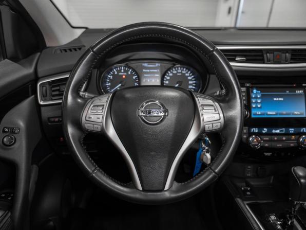 Nissan Qashqai II с пробегом 2018 года, цена 1 945 000 рублей, 123196 км, внедорожник, Автокод Объявления