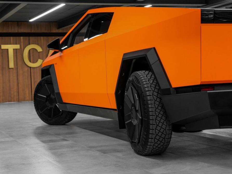 Tesla Cybertruck Москва  - изображение 13