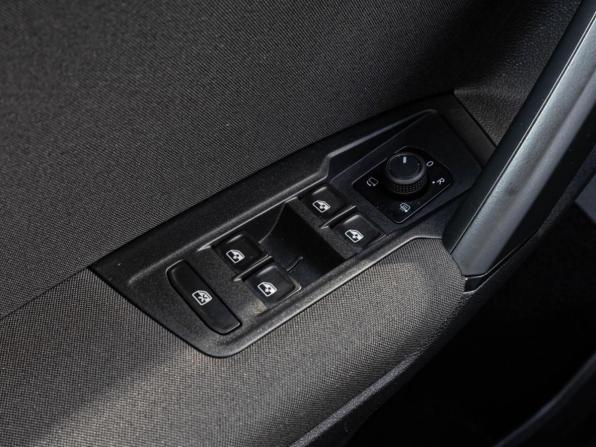 Volkswagen Tiguan II Рестайлинг с пробегом 2021 года, цена 2 745 000 рублей, 34798 км, внедорожник, Автокод Объявления