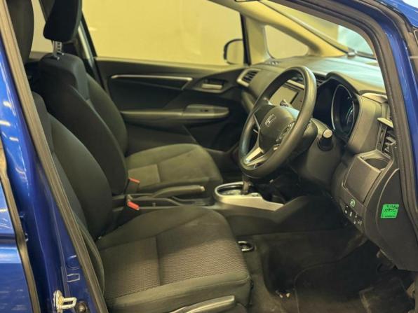 Honda Fit III Рестайлинг с пробегом 2019 года, цена 1 097 000 рублей, 108250 км, хэтчбек, Автокод Объявления