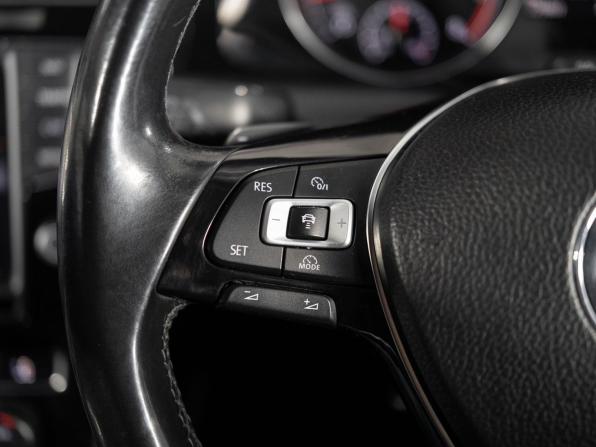 Volkswagen Golf VII с пробегом 2013 года, цена 990 000 рублей, 229807 км, хэтчбек, Автокод Объявления