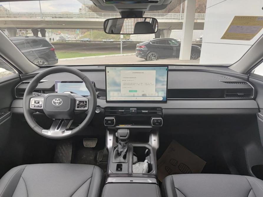 Toyota RAV4 VI (XA60) Казань  - изображение 17