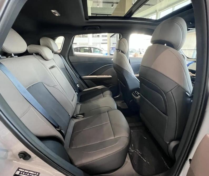 Changan UNI-S (CS55 Plus) Москва  - изображение 8