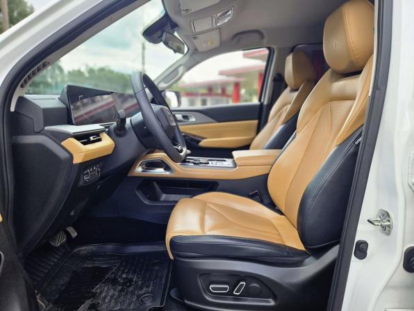 Changan Hunter Plus с пробегом 2023 года, цена 2 425 000 рублей, 69900 км, offers.body_type.unknown, Автокод Объявления