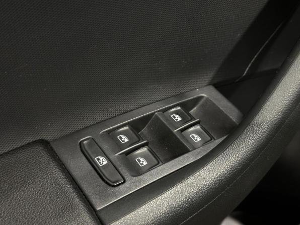 Skoda Rapid II с пробегом 2021 года, цена 1 399 000 рублей, 83389 км, лифтбек, Автокод Объявления