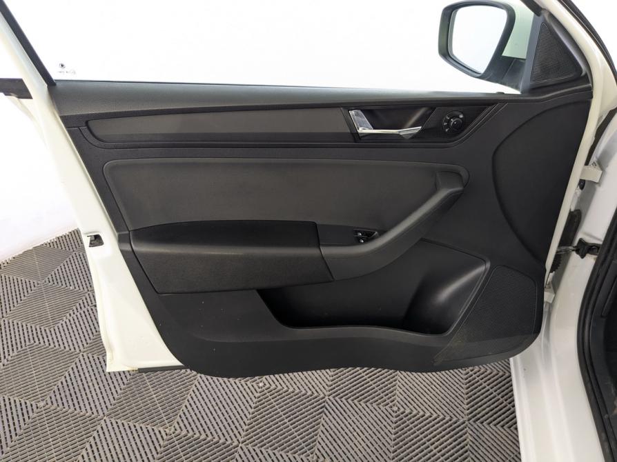 Skoda Rapid I Рестайлинг Москва  - изображение 19
