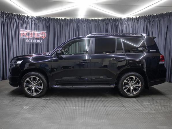 Toyota Land Cruiser 200 Series Рестайлинг 2 с пробегом 2020 года, цена 10 149 000 рублей, 60757 км, внедорожник, Автокод Объявления
