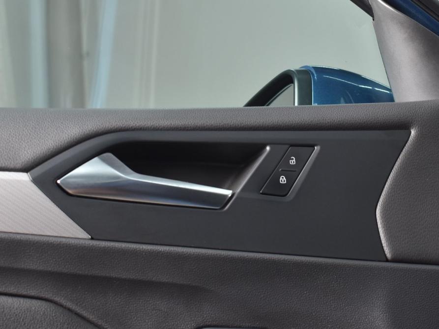 Volkswagen Jetta VII Кемерово  - изображение 24