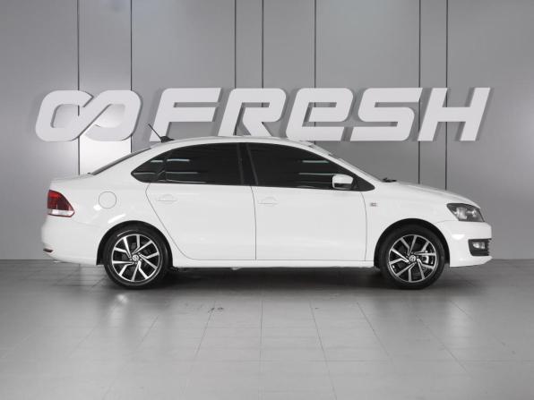 Volkswagen Polo V Рестайлинг с пробегом 2018 года, цена 1 250 000 рублей, 173482 км, седан, Автокод Объявления