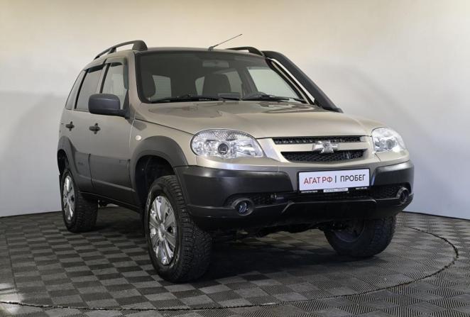 Chevrolet Niva I Рестайлинг с пробегом 2020 года, цена 800 000 рублей, 100238 км, внедорожник, Автокод Объявления