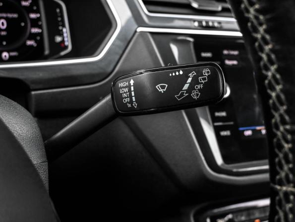 Volkswagen Tiguan II с пробегом 2019 года, цена 2 824 000 рублей, 185855 км, внедорожник, Автокод Объявления